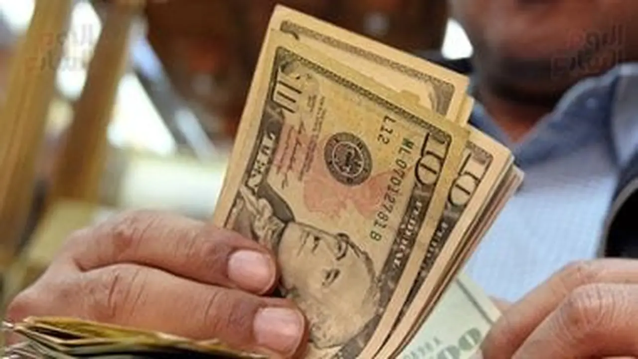 هدوء بالبنوك.. استقرار سعر صرف الدولار مقابل الجنيه المصري في التعاملات اليومية